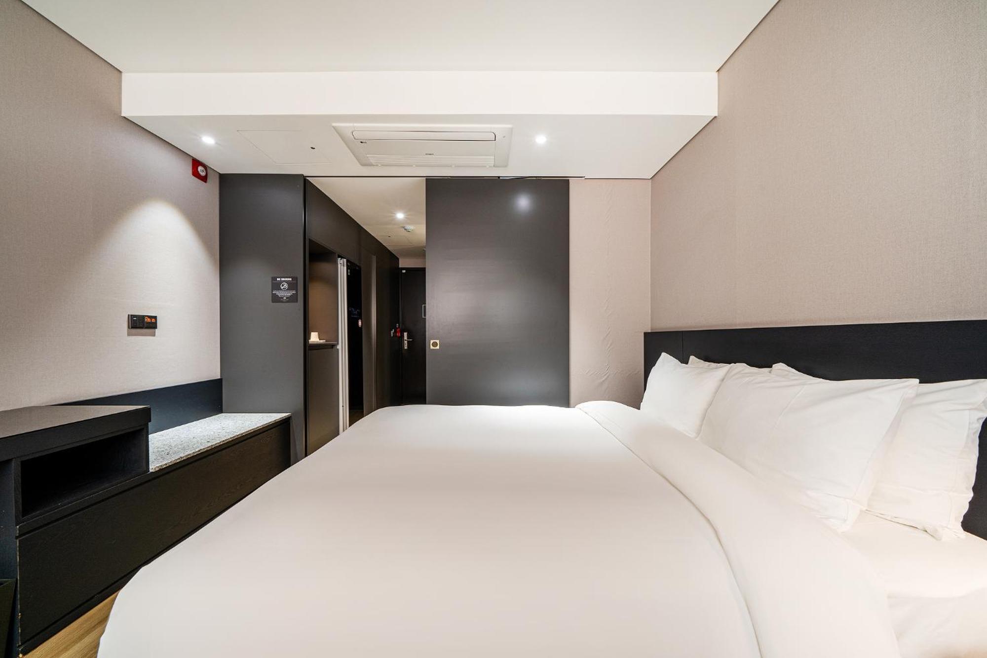 Rivertain Hotel Gyeongju Ngoại thất bức ảnh